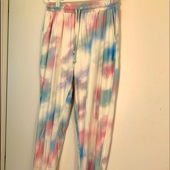 NWOT Pink & Blue Crew and Pant Set - Picture 4 of 5